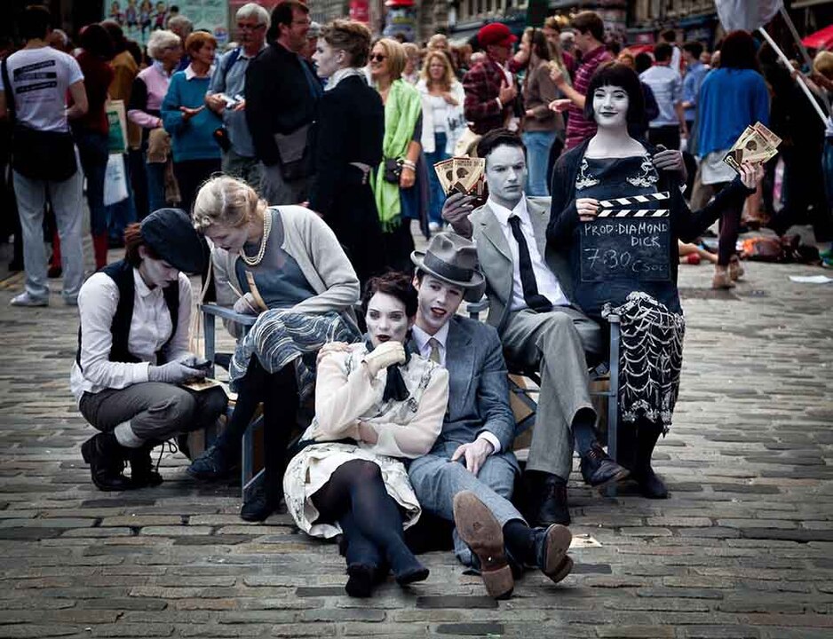 Street performers at London Fringe Festival